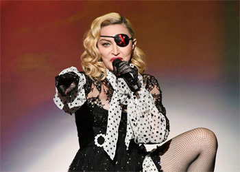 Если не я, то кто: Мадонна снимет кино о себе любимой