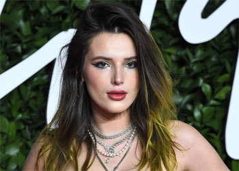 Белла Торн покажет нечто неожиданное в триллере Girl