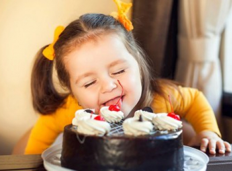 Регулируем количество сахара в рационе детей