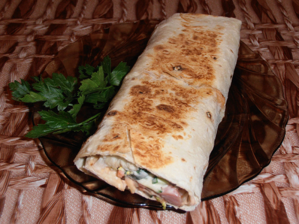 10 быстрых и вкусных рецептов домашней шаурмы
