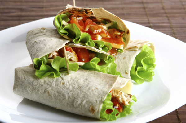 10 быстрых и вкусных рецептов домашней шаурмы