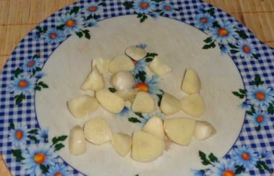 Хрустящая и аппетитная капуста кусочками в банке