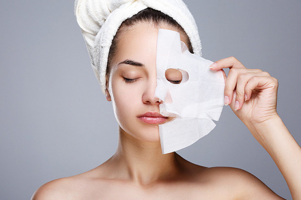 Как оживить кожу после праздников: 5 советов косметолога